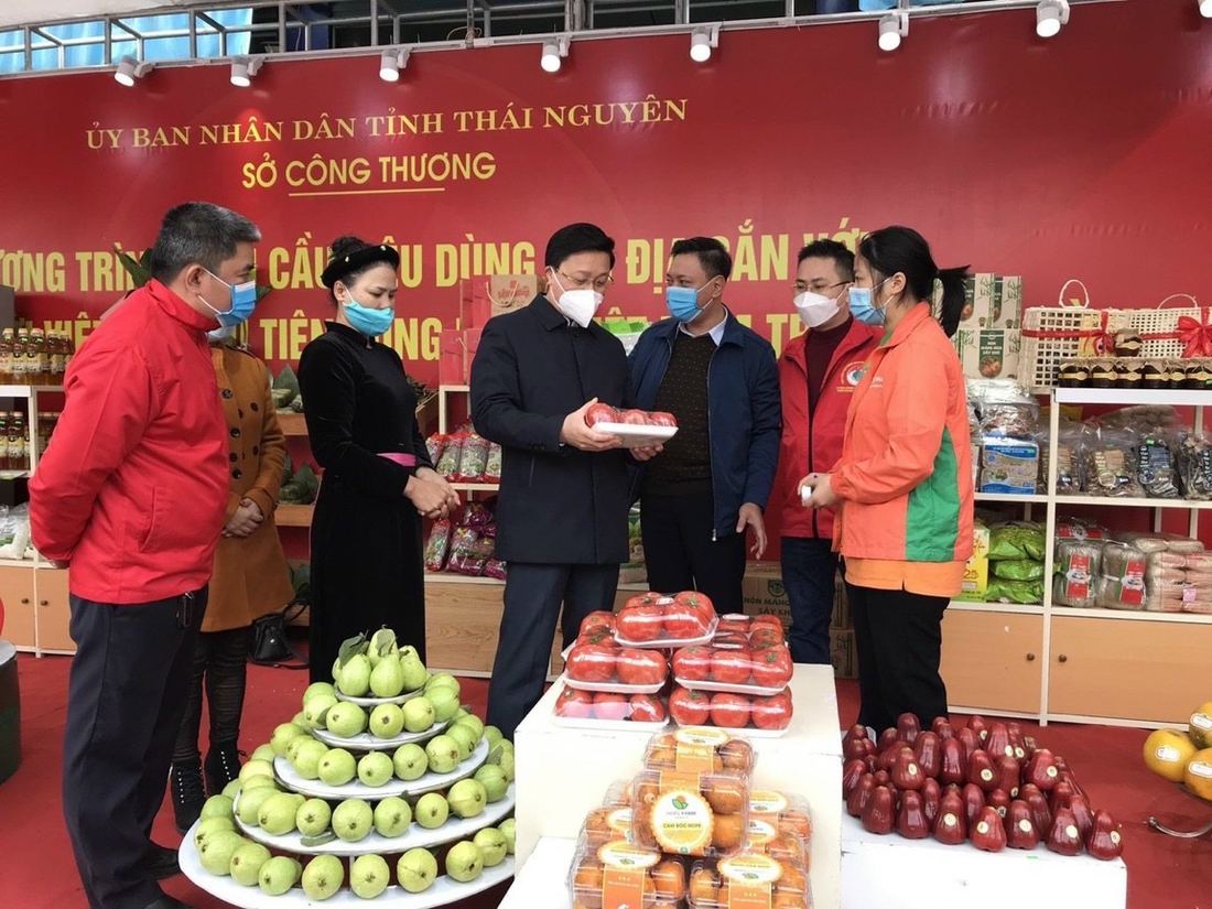 Mở đại lý trà Thái Nguyên ở Hà Tĩnh: một nửa thị trường không sống ở Hà Tĩnh Gian hàng hội chợ xúc tiến thương mại giới thiệu trà Thái Nguyên TRAVINA