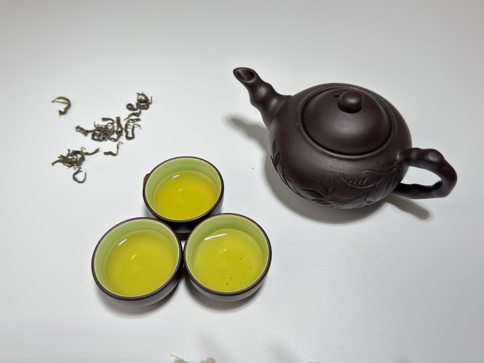 Bộ ấm chén pha trà