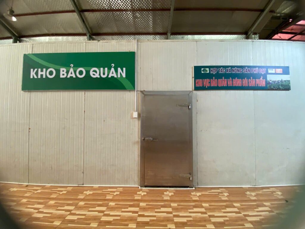 Kho bảo quản chè tại xưởng