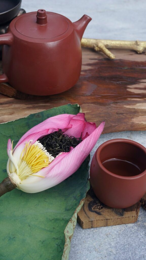 Trà ướp hương sen