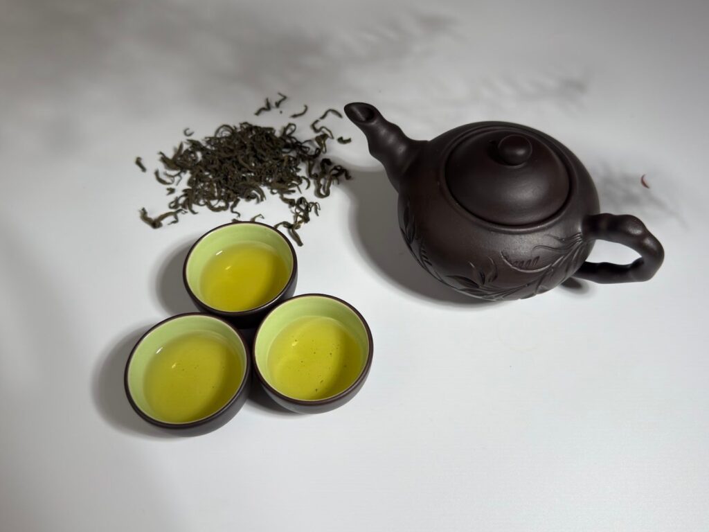Trà cho tiệc cưới, đám hiếu, nhà hàng tiệc: định mức theo bàn và nhập theo kg Bộ ấm chén pha trà