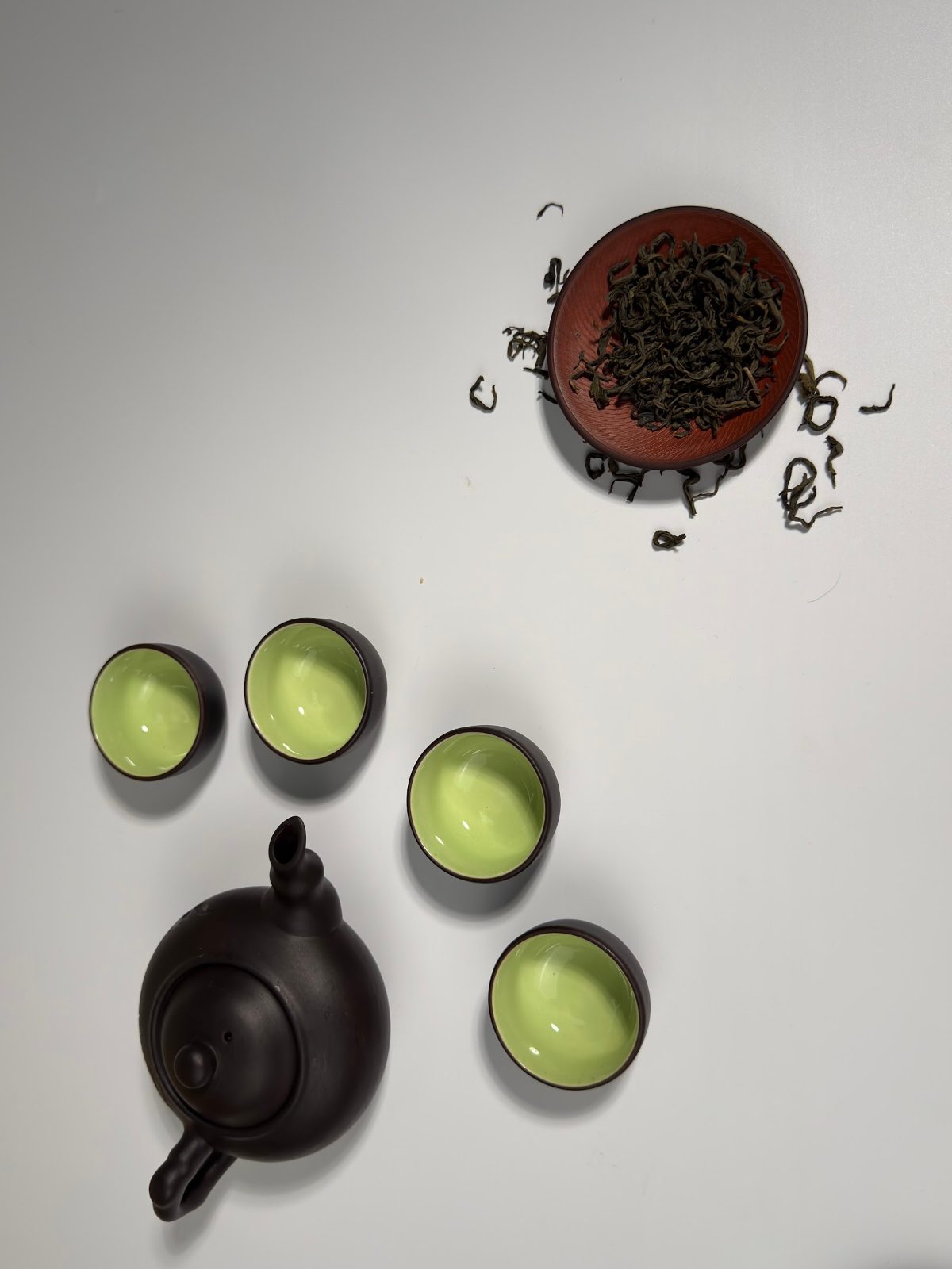 Bộ ấm chén pha trà