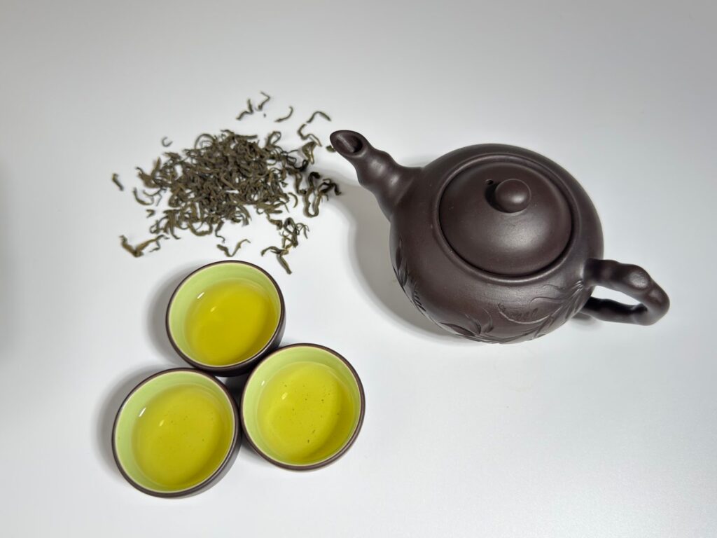 Tiêu chí chọn dụng cụ cho quầy trà: bền, sạch, hợp giá bán và bù được từng chiếc Bộ ấm chén pha trà