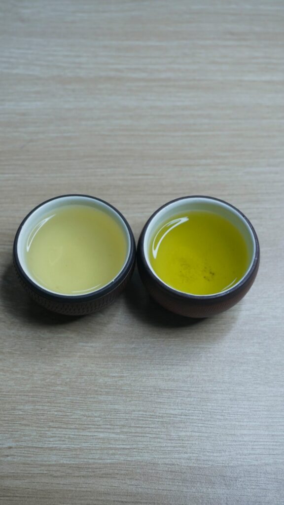 Chén nước trà xanh Thái Nguyên màu vàng sáng