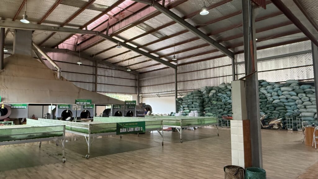Kho chứa bao chè của đơn vị liên kết