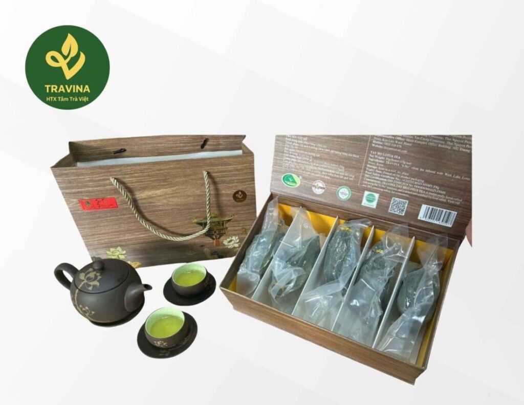 Quà trà cho đối tác Nhật, Hàn, Trung Quốc: tặng trà cho người vốn đã có trà quà trà cho đối tác — Set quà biếu Thượng Trà Thanh Liên — hạng hay chọn cho khách nước ngoài.