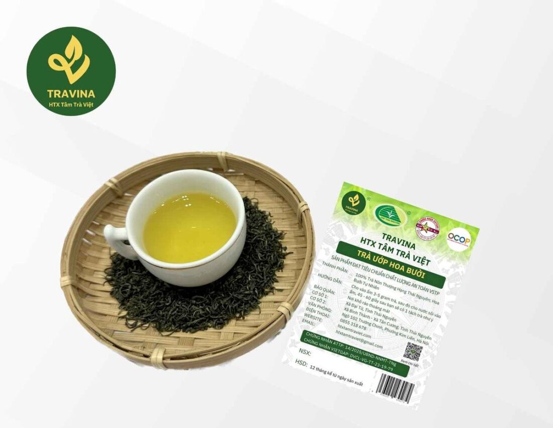 Trà Hoa Bưởi – HTX Tâm Trà Việt – Trà Thái Nguyên chuẩn VietGap – lá trà khô và chén thử Trà Hoa Bưởi – HTX Tâm Trà Việt – Trà Thái Nguyên chuẩn VietGap – lá trà khô và chén thử