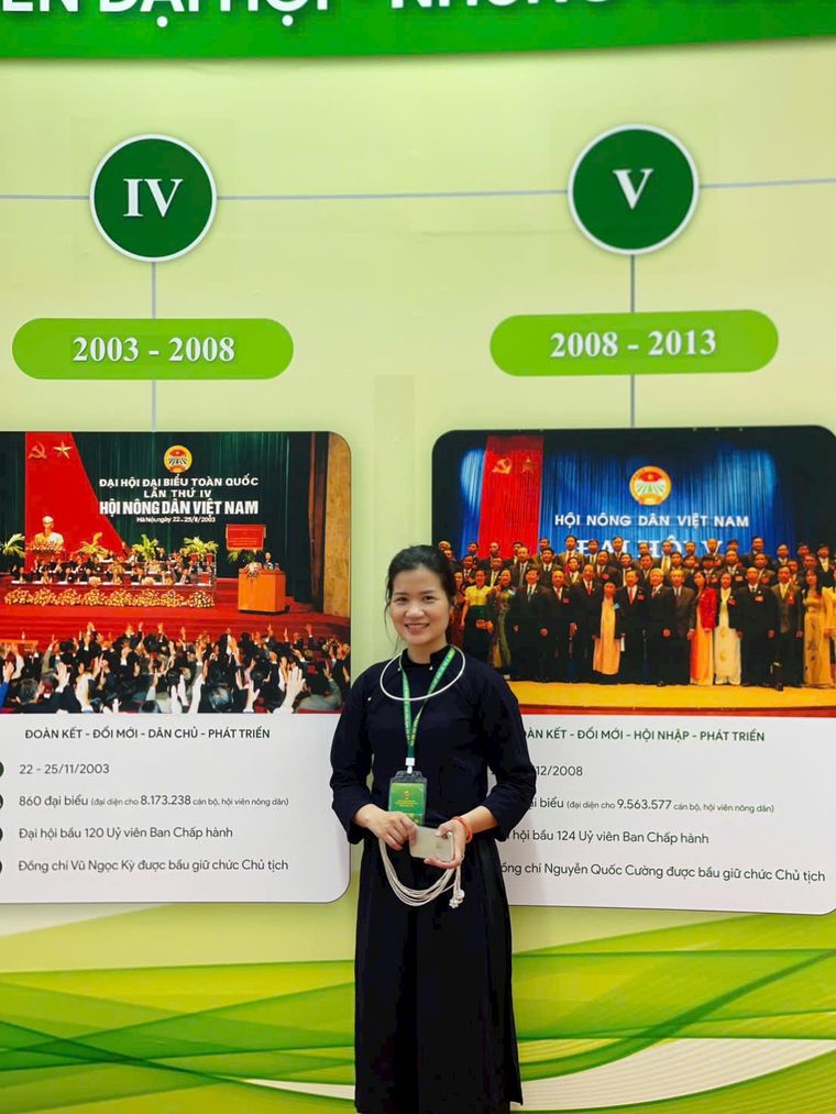 Trải nghiệm vùng chè TRAVINA Chị Trần Thị Vi, xã viên HTX Tâm Trà Việt, tại Đại hội đại biểu toàn quốc Hội Nông dân Việt Nam lần thứ IX