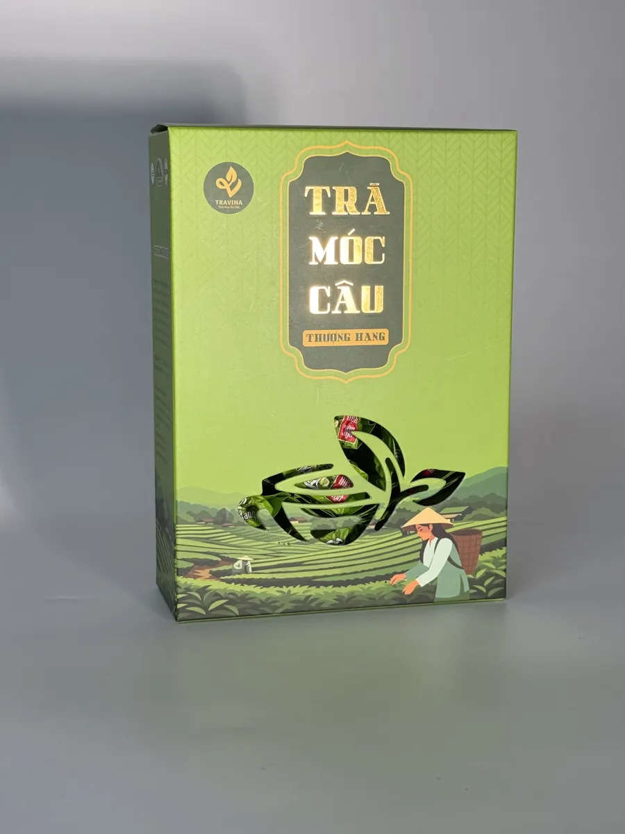 Mở quầy trà bán cho khách du lịch: chọn vị trí, chọn mã hàng và chốt đơn trong mười phút Hộp Trà Móc Câu Thượng Hạng xanh lá chụp chính diện – TRAVINA HTX Tâm Trà Việt
